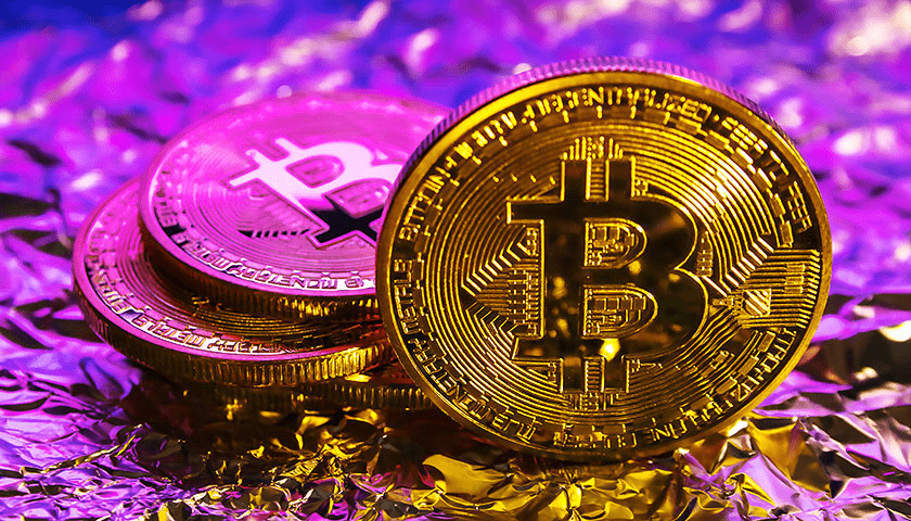 抛售还是继续持有？比特币今日跌幅接近25%<strong></p>
<p>今日比特币</strong>！