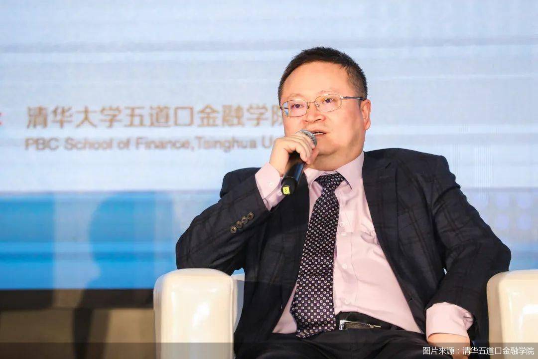 关于中美经济、“核武器”AI 、人民币汇率<strong></p>
<p>美股量化</strong>，听经济学家怎么说