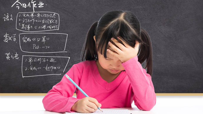 学校推“作业熔断机制”为孩子减负<strong></p>
<p>美股熔断机制</strong>，家长为什么高兴不起来？