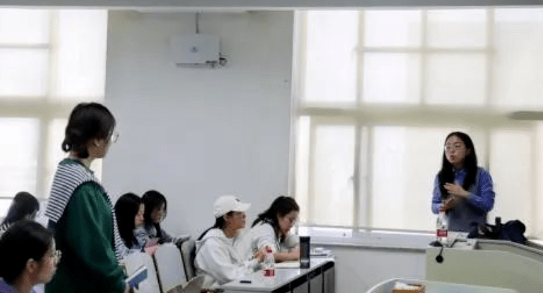 来访交流｜北京日报社微博微信编辑部主任刘昊一行来<strong></p>
<p>虚拟币交流微信</strong>我院座谈交流