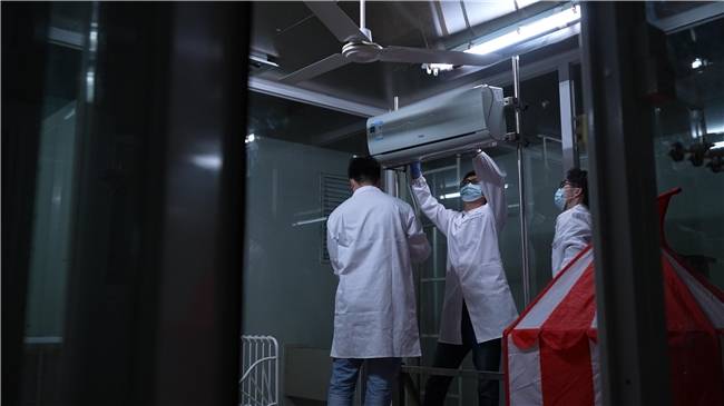 硬核测评栏目来了<strong></p>
<p>知乎</strong>！知乎“直乎内行”首期上线