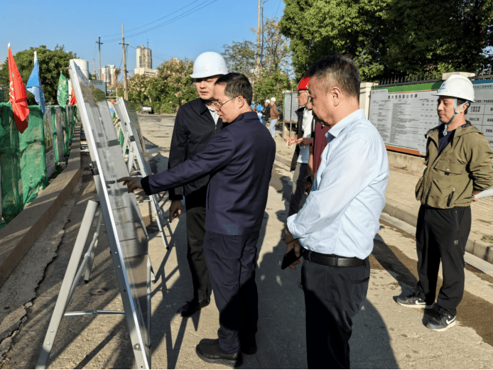 闵员根调研民生实事项目建设工作