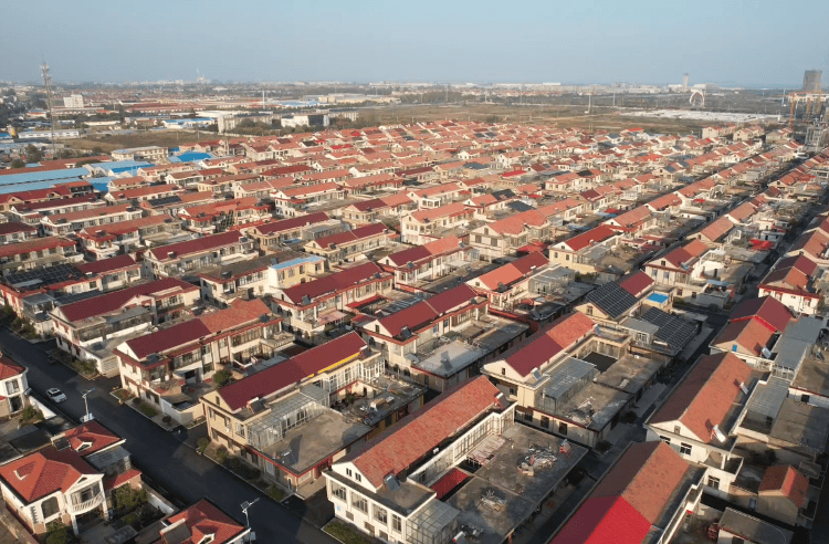 他被抓当晚有老百姓放鞭炮庆祝<strong></p>
<p>虚拟币CSGO</strong>，探访江苏第一位农民副县长“三蟒”豪宅