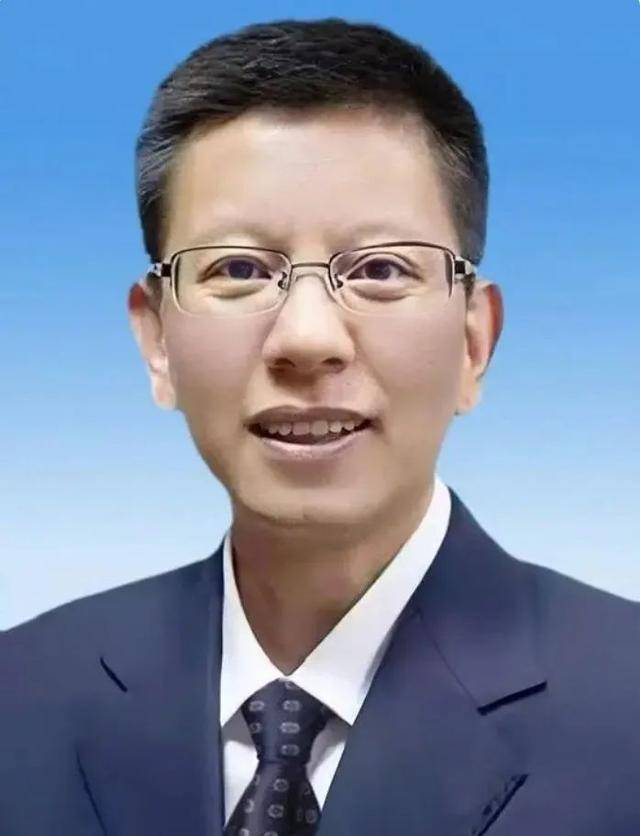 卸任市委书记3天后<strong></p>
<p>虚拟币王者荣耀</strong>，55岁的他任省政府党组成员！
