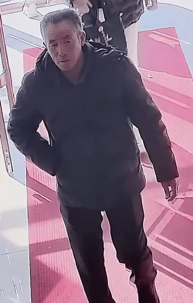 内蒙古一地发生重大刑案<strong></p>
<p>最新虚拟币发布</strong>，警方悬赏5万元缉凶