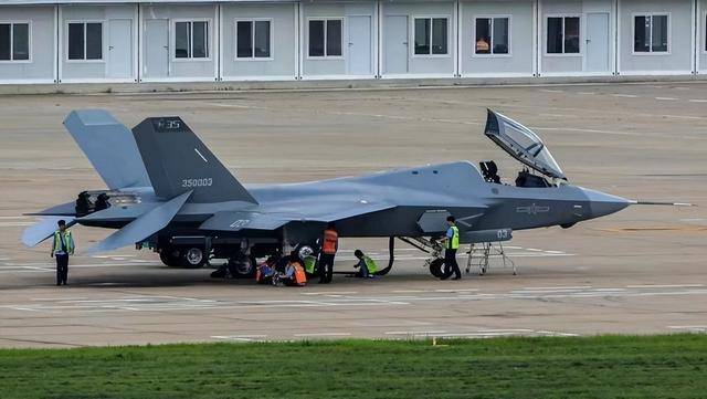 苏-57已在机场转场<strong></p>
<p>虚拟币交易网站</strong>，将与歼-35“同台竞技”，中俄卖家秀准备就绪