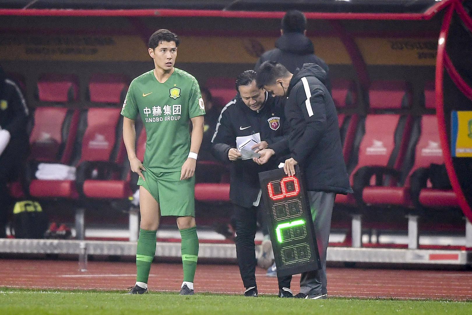 国足大名单公布后<strong></p>
<p>虚拟币如何盈利</strong>，26岁的挪甲头号射手侯永永落选引发争议