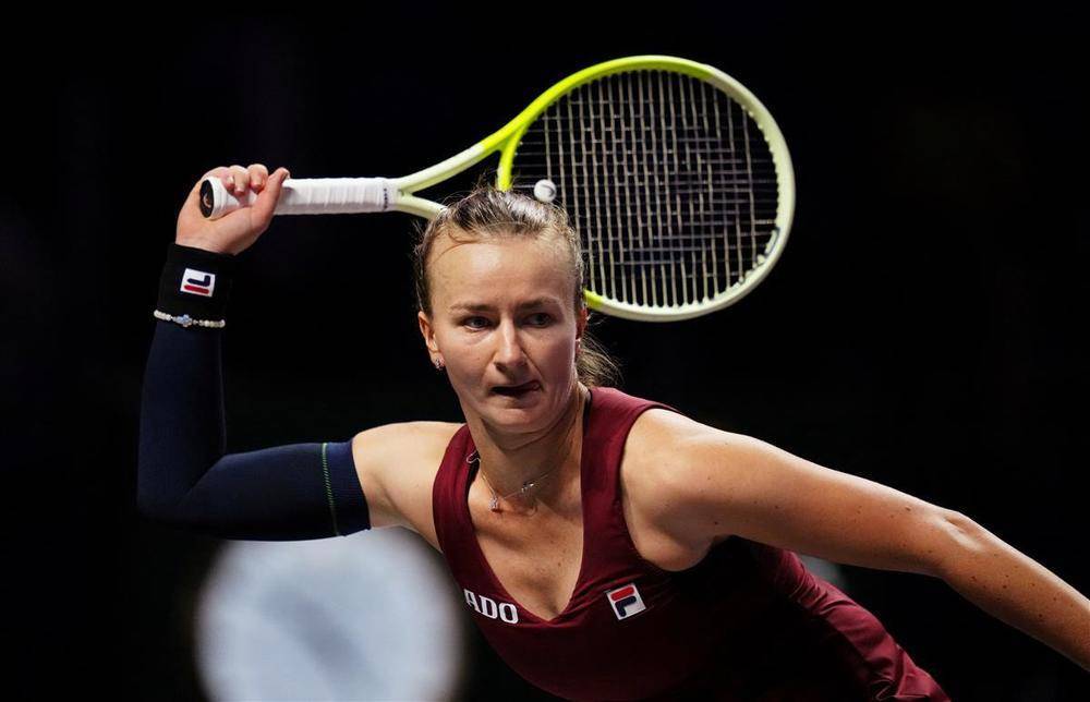 郑钦文vs克雷吉茨科娃<strong></p>
<p>最新虚拟币认购</strong>！WTA年终总决赛半决赛对阵出炉