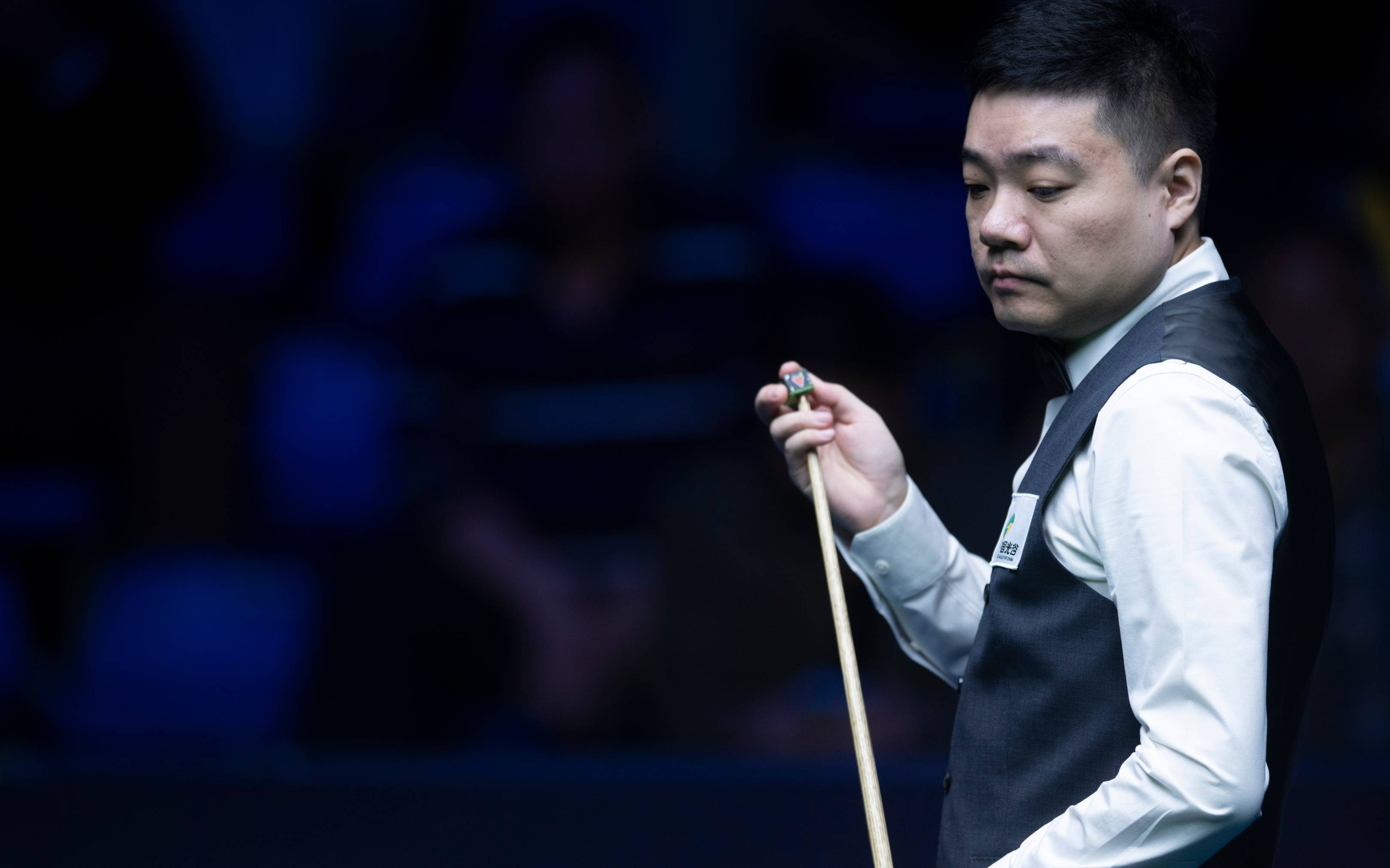 丁俊晖击败新科世锦赛冠军<strong></p>
<p>最新虚拟币认购</strong>，与徐思会师国锦赛半决赛