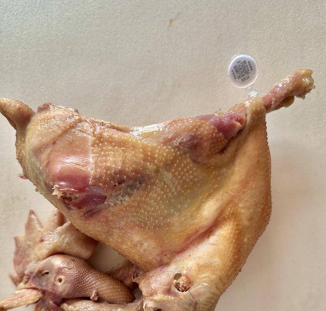 “没有一只鸡能活着飞出滑县”<strong></p>
<p>虚拟币交易技巧</strong>，道口烧鸡开启新纪元