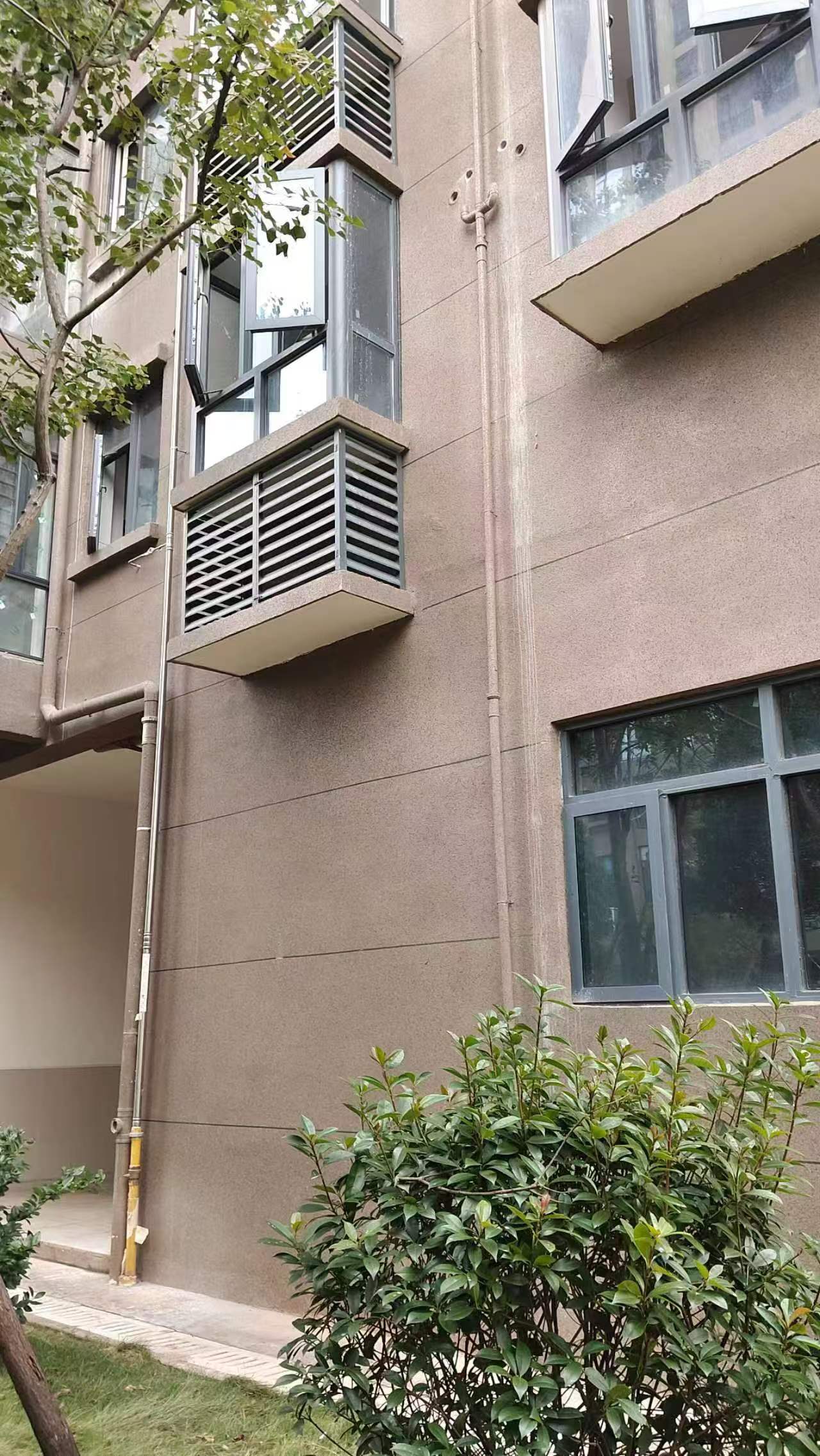 空调机位被楼下邻居占用<strong></p>
<p>虚拟币cpu挖矿</strong>，娄底女业主无法入住起诉索赔11万！邻居：我的也被占了