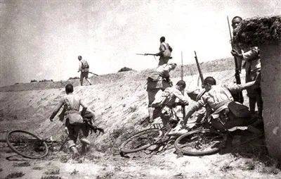 “怀中利剑<strong></p>
<p>哪个虚拟币交易平台好</strong>，袖中匕首”——抗战时期的敌后武工队