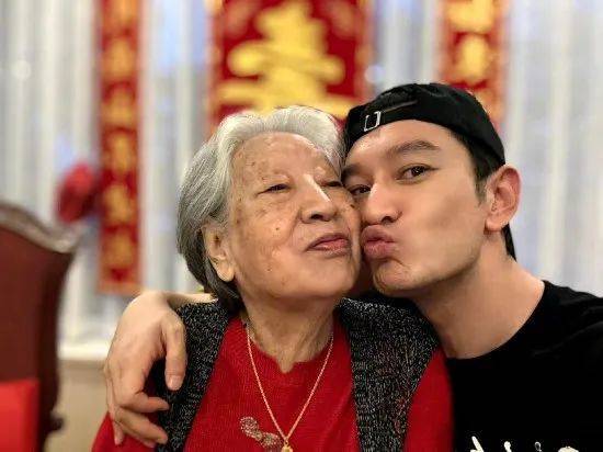 黄晓明发文：这是她最后一次紧紧攥着<strong></p>
<p>现在有多少种虚拟币</strong>我的手