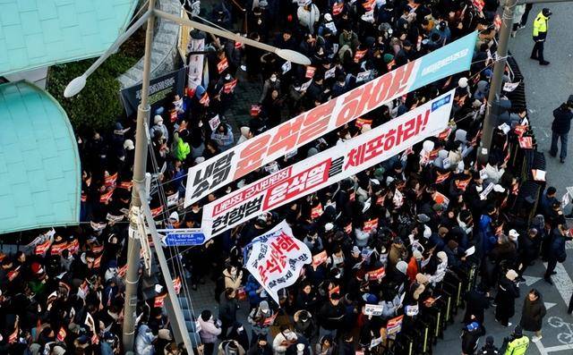 弹劾尹锡悦动议破产<strong></p>
<p>sc 虚拟币</strong>，韩国执政党耍无赖：人不交、总统权力也不交