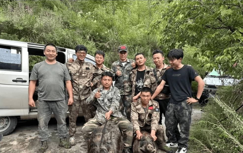 揭秘“野猪猎捕队”丨海拔3000米高山密林<strong></p>
<p>php虚拟币网站源码</strong>，记者跟队直击猎捕野猪全过程