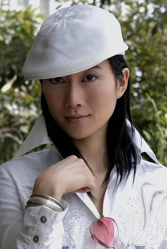 “坏人专业户”姚刚：一生无妻无子<strong></p>
<p>中国首款虚拟币龙币</strong>，如今53岁在千万豪宅一个人住