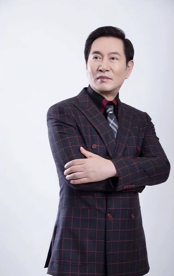 “坏人专业户”姚刚：一生无妻无子<strong></p>
<p>中国首款虚拟币龙币</strong>，如今53岁在千万豪宅一个人住