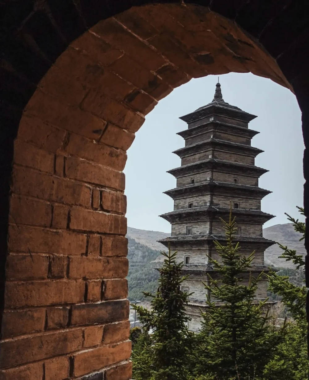 山西饭店上热搜<strong></p>
<p>中国首款虚拟币龙币</strong>！网友：啥？你们平时都搁这儿吃饭？