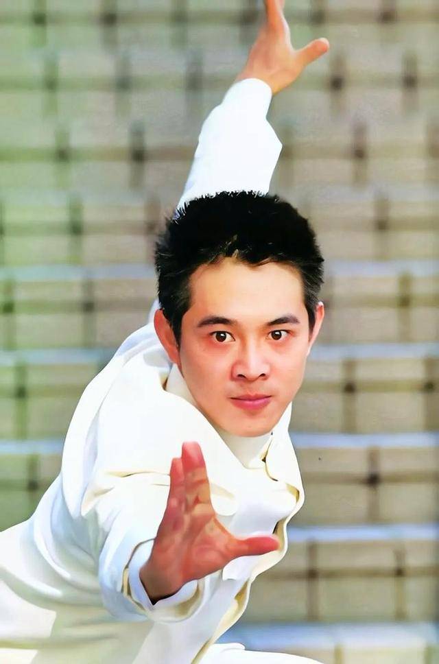 李连杰:后事一切从简<strong></p>
<p>洛克币虚拟货币</strong>，不用立碑也不用办丧事，树葬海葬都可以