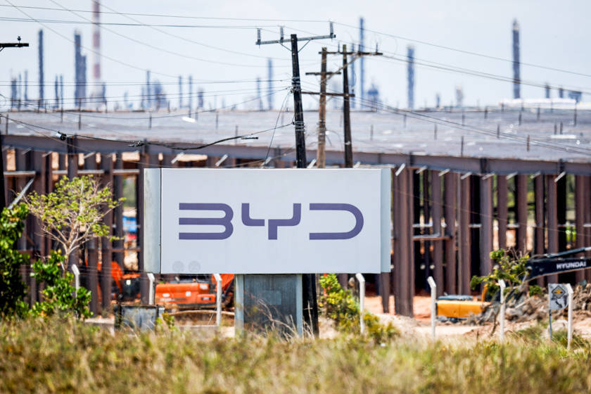 比亚迪巴西工厂建设工人：自己工资按月100%发放<strong></p>
<p>洛克币虚拟货币</strong>，“一切安好”