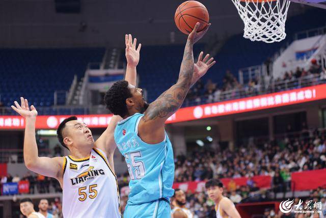 热血沸腾！青岛男篮最后三分钟14-0绝地翻盘<strong></p>
<p>b网</strong>，队史首次单赛季双杀辽宁