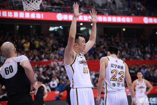 热血沸腾！青岛男篮最后三分钟14-0绝地翻盘<strong></p>
<p>b网</strong>，队史首次单赛季双杀辽宁
