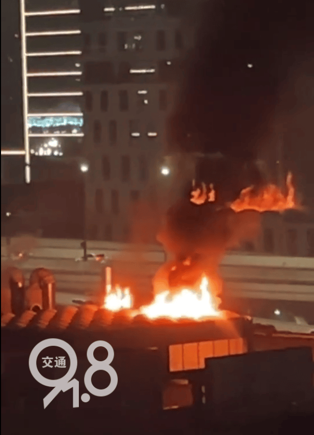 刚刚<strong></p>
<p>如何做虚拟游戏币代理</strong>！杭州一建筑突发爆炸！