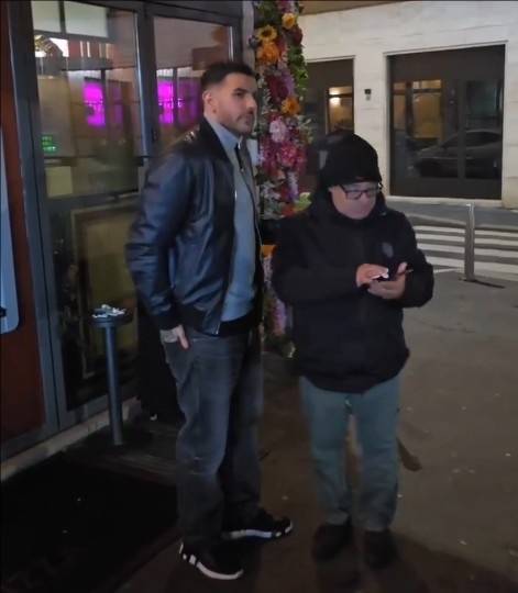 庆祝意甲30球特奥宴请米兰队友吃晚饭<strong></p>
<p>期货源码</strong>，小图拉姆和帕瓦尔出席