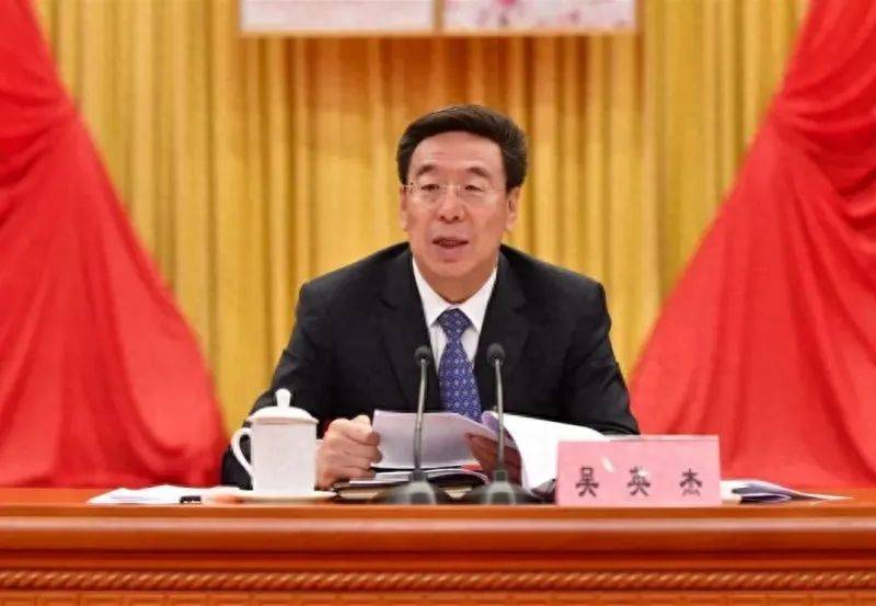 今年首个!正部级“老虎”被查<strong></p>
<p>期货源码</strong>,上周五还在开会