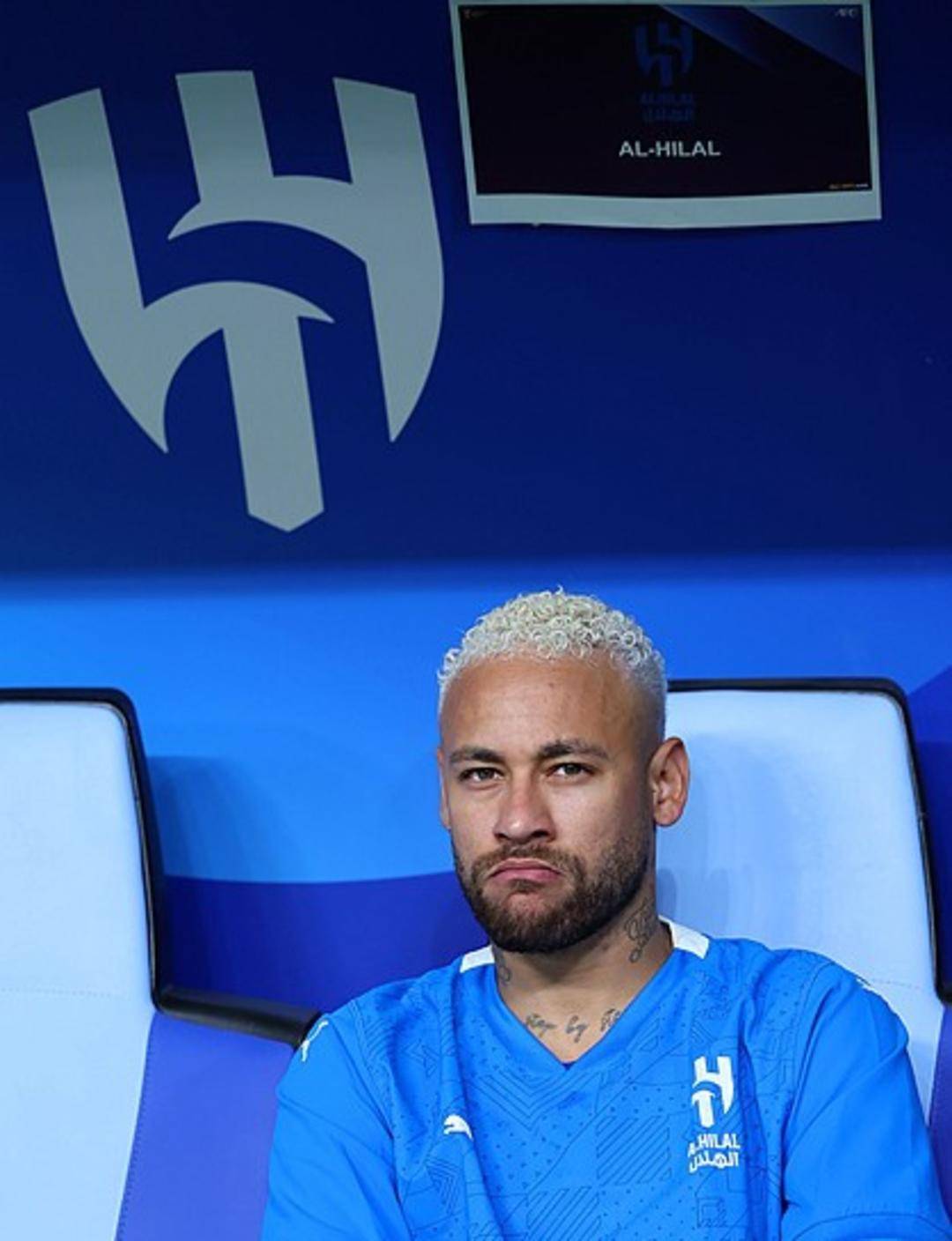 内马尔竟与C罗撞生日 2月5日还真的特别盛产球星<strong></p>
<p>代码</strong>！