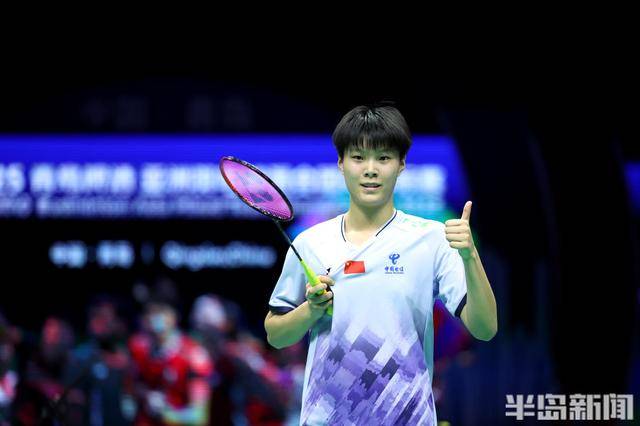 在青岛上演惊天大逆转！中国队3:2险胜日本队<strong></p>
<p>ltc</strong>，挺进羽毛球亚团赛决赛