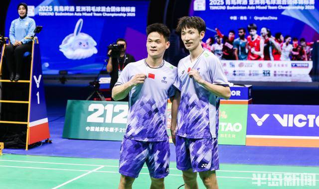 在青岛上演惊天大逆转！中国队3:2险胜日本队<strong></p>
<p>ltc</strong>，挺进羽毛球亚团赛决赛