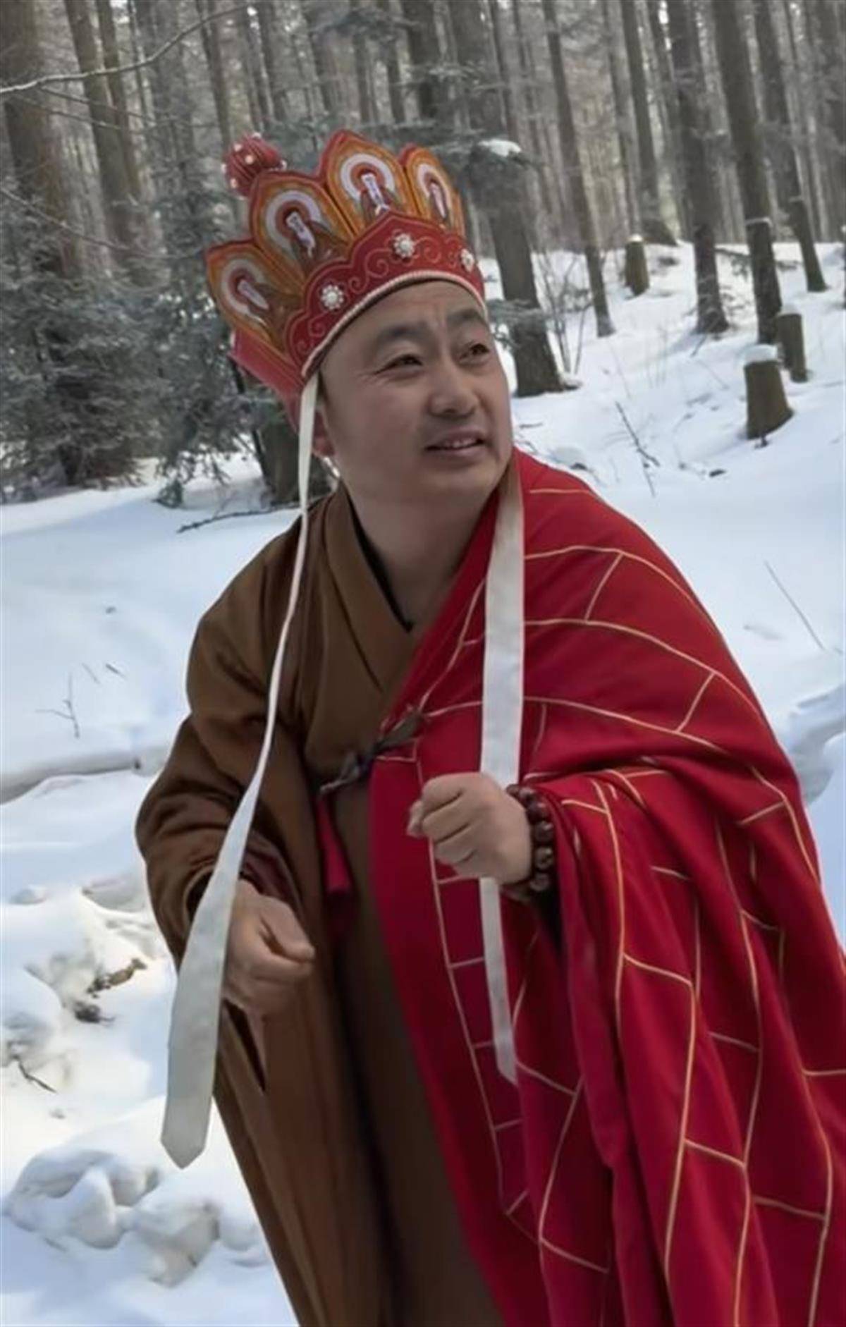 河南网红“越野唐僧”不幸去世<strong></p>
<p>外盘原油开户</strong>，家人：在外地出租屋突发心梗