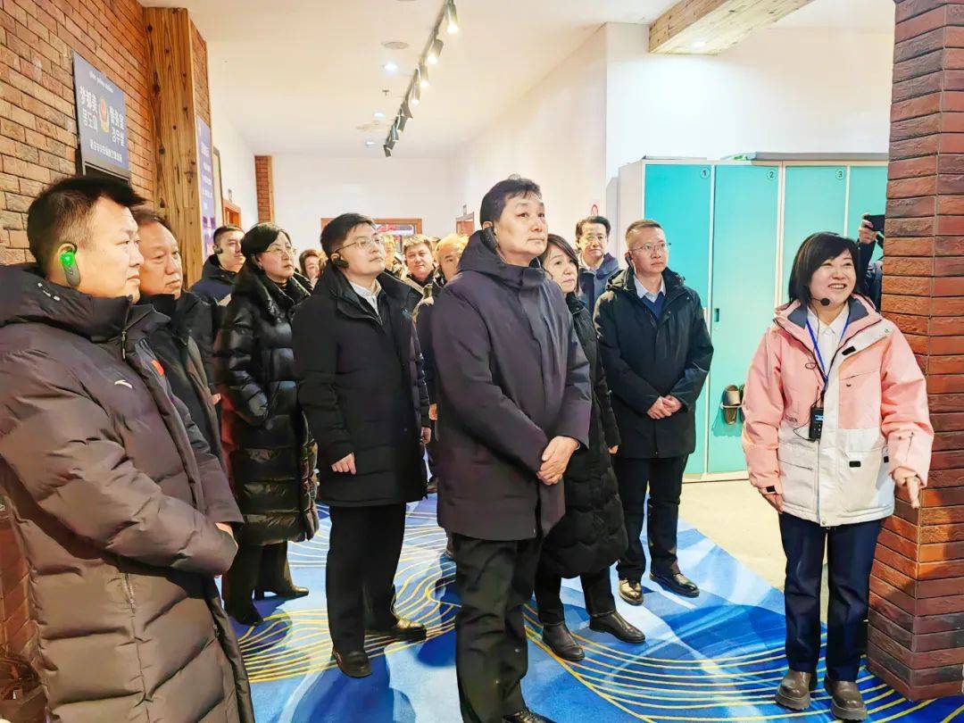 吉林省全国人大代表视察<strong></p>
<p>原油鱼</strong>我州冰雪经济发展情况