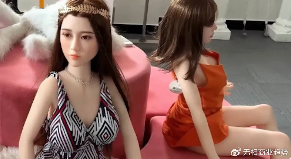 性机器人时代<strong></p>
<p>轻质原油价格</strong>，来了