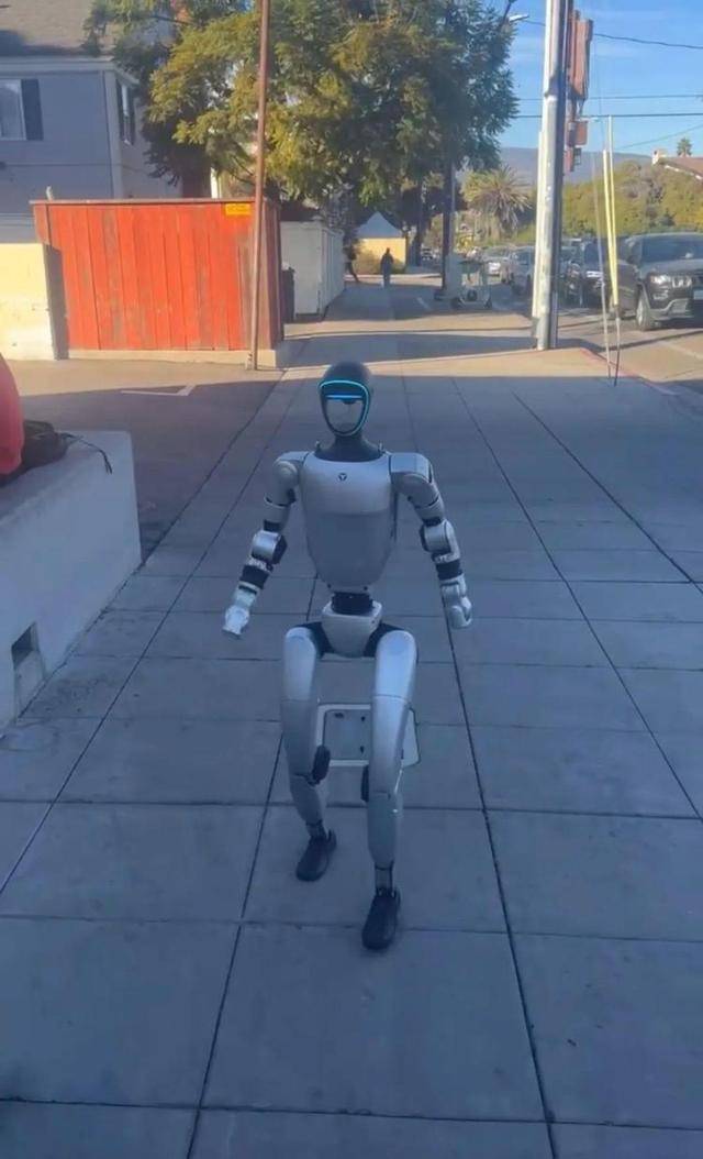 售价10万~65万<strong></p>
<p>轻质原油价格</strong>，销售一空！谁在抢购人形机器人