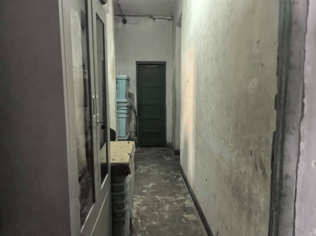 退休金超9000<strong></p>
<p>e原油</strong>，91岁老人家中却“垃圾成山”！原因心酸