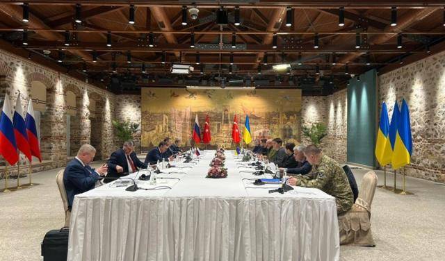 “矿产协议”引发国内风暴<strong></p>
<p>原油预处理</strong>，乌克兰议员痛斥泽连斯基出卖子孙未来