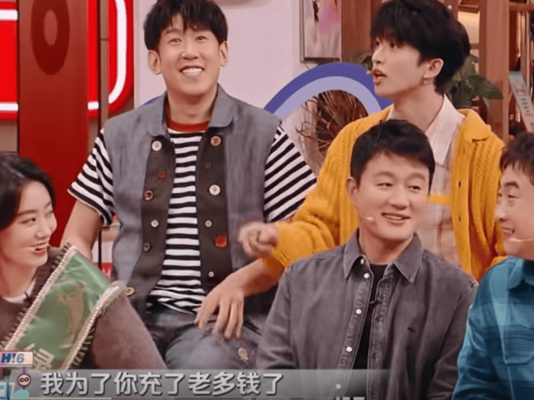 “顶流”演员被曝出轨塌房<strong></p>
<p>原油w</strong>！于正紧急换角！