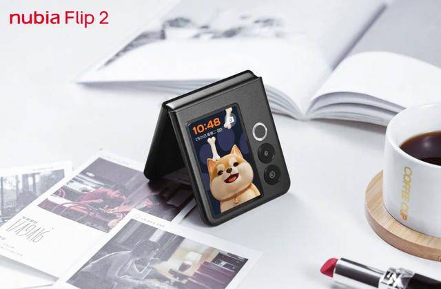 努比亚首发内嵌DeepSeek折叠手机，开启AI手机全新模式