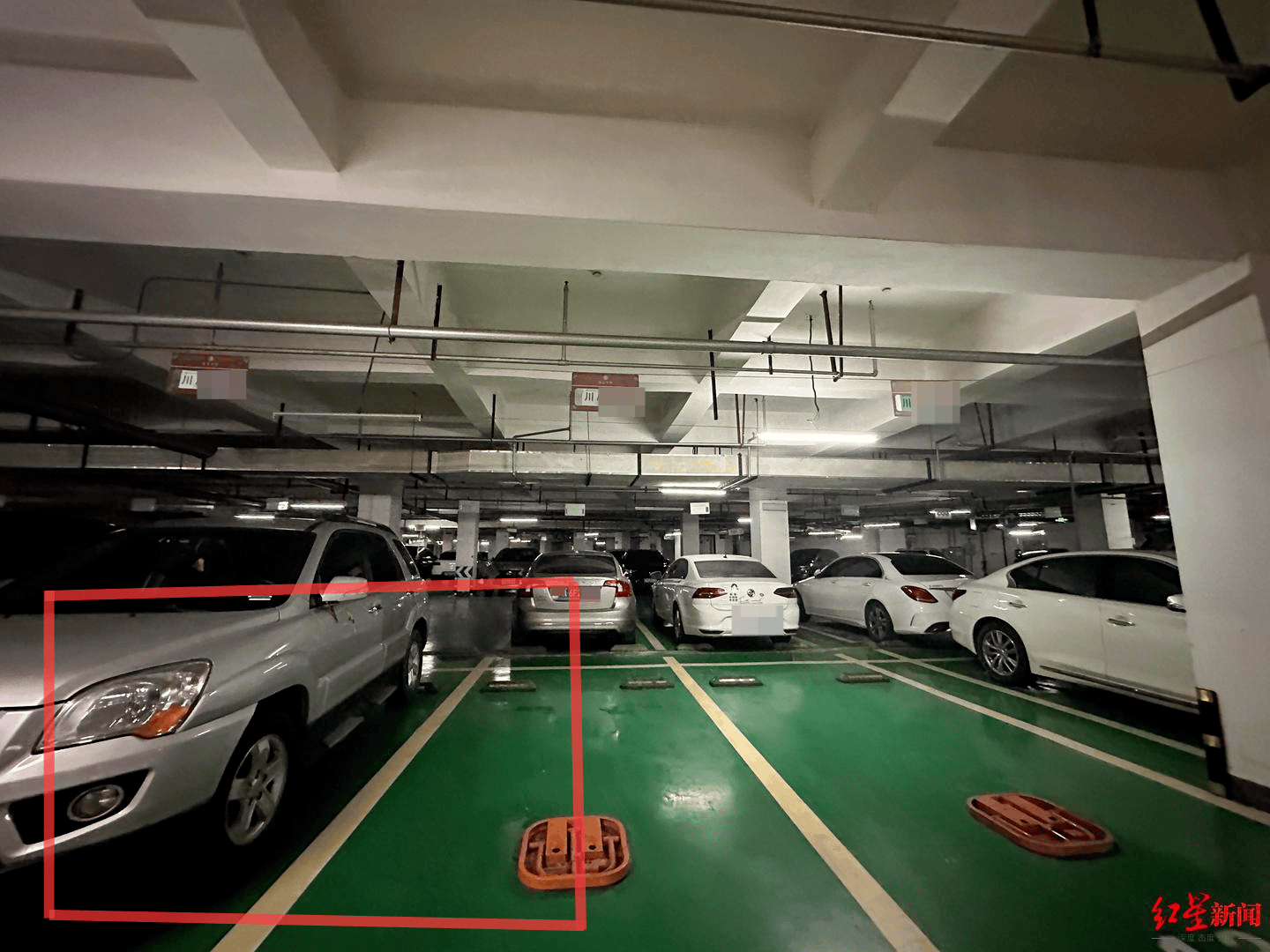 女子驾车在停车场撞上左侧车辆身亡<strong></p>
<p>原油豉</strong>，网传与自动泊车有关 家属：没有该功能，是意外