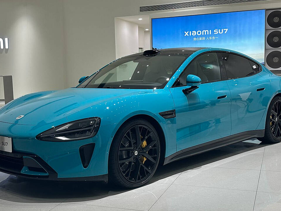 小米汽车每台亏4.5万、年亏62亿仍扩张<strong></p>
<p>环烷基原油</strong>，雷军：交付目标增至35万台