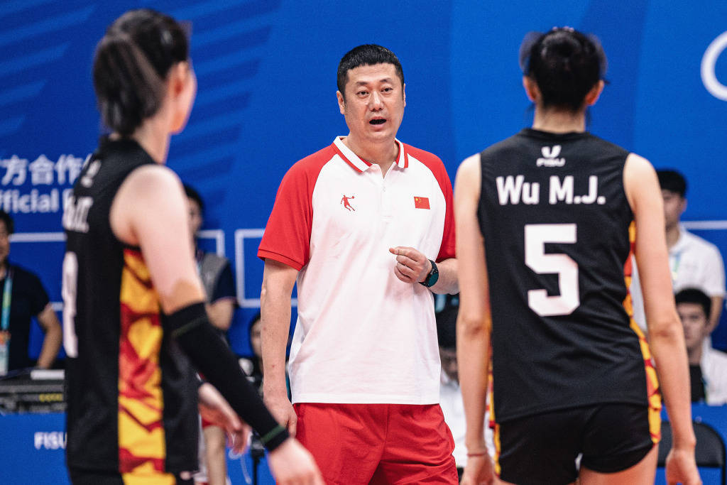 谁能成为中国女排下一任主帅<strong></p>
<p>环烷基原油</strong>？想要打好这份工真的挺难