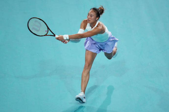 三连胜<strong></p>
<p>国际原油大涨</strong>！郑钦文2比0战胜对手 晋级八强