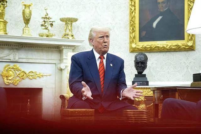 特朗普大改造<strong></p>
<p>原油等</strong>，白宫变身“金宫”