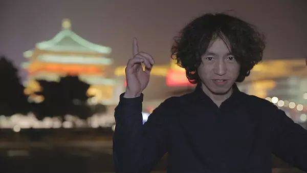 知名歌手复出<strong></p>
<p>投资原油平台</strong>！曾被强制送进精神病院