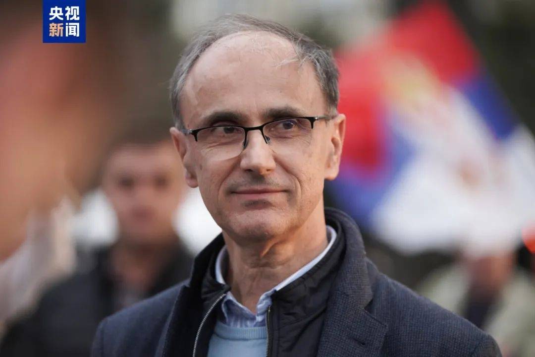 无从政经历<strong></p>
<p>原油视频</strong>，著名内科医生被提名为塞尔维亚新总理人选