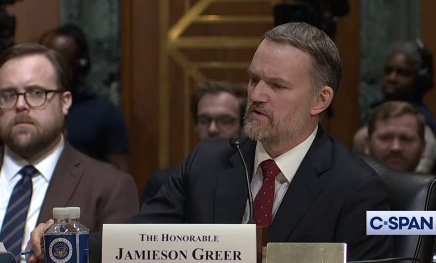 美国贸易代表遭围攻：对中国<strong></p>
<p>原油桃</strong>，我们压根就没战略