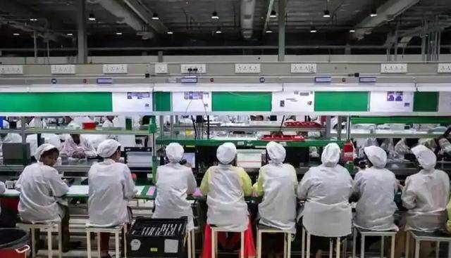 万斯携妻访印<strong></p>
<p>现货原油开户</strong>，可不是“回娘家”那么简单……