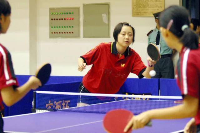 跟张继科练球<strong></p>
<p>现货白银原油</strong>，能上211？